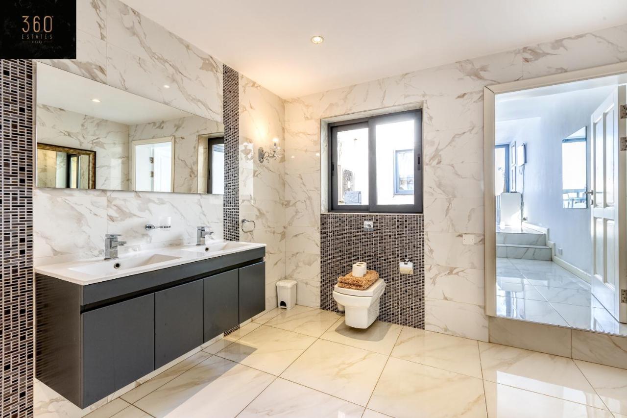 Mesmerising Views For A 2Br Apt In The Capital By 360 Estates Valletta Exterior foto
